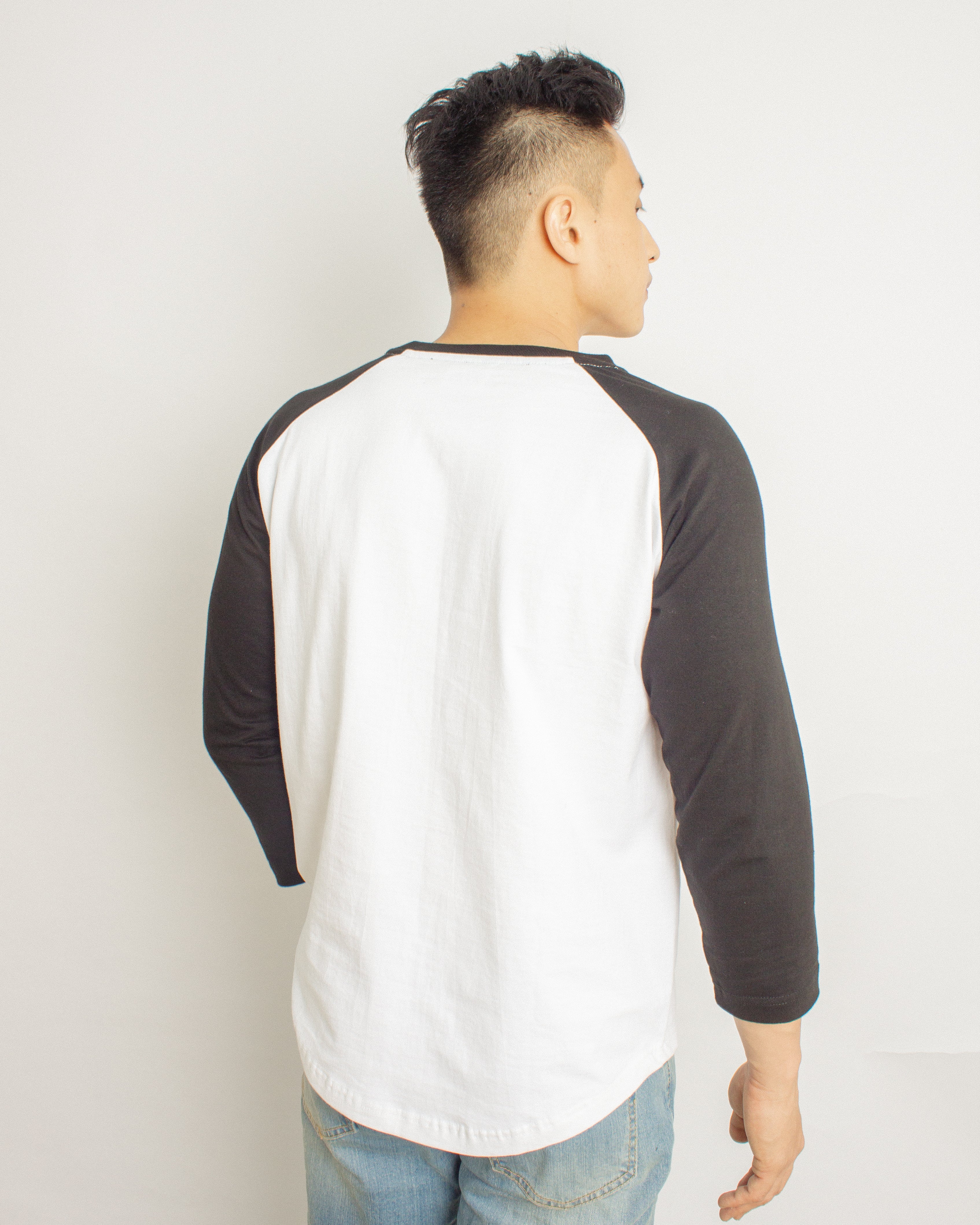 Japanese Heavyweight Raglan 3/4 Sleeve Tee Unisex (White+ Black Sleeve)